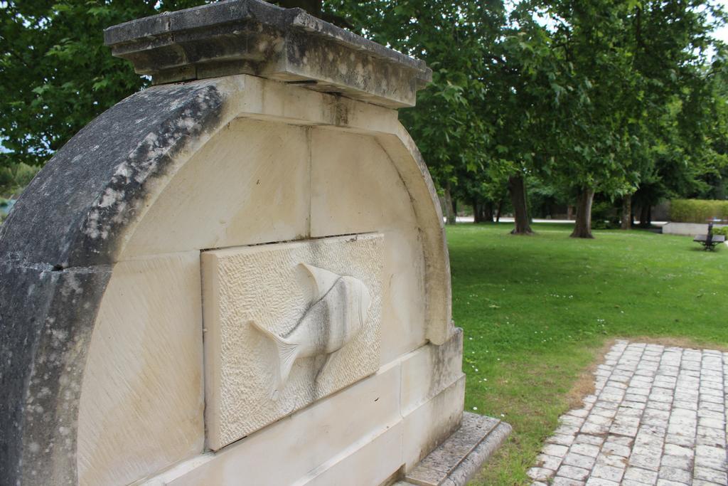 Domaine Des Chais Thénac Buitenkant foto