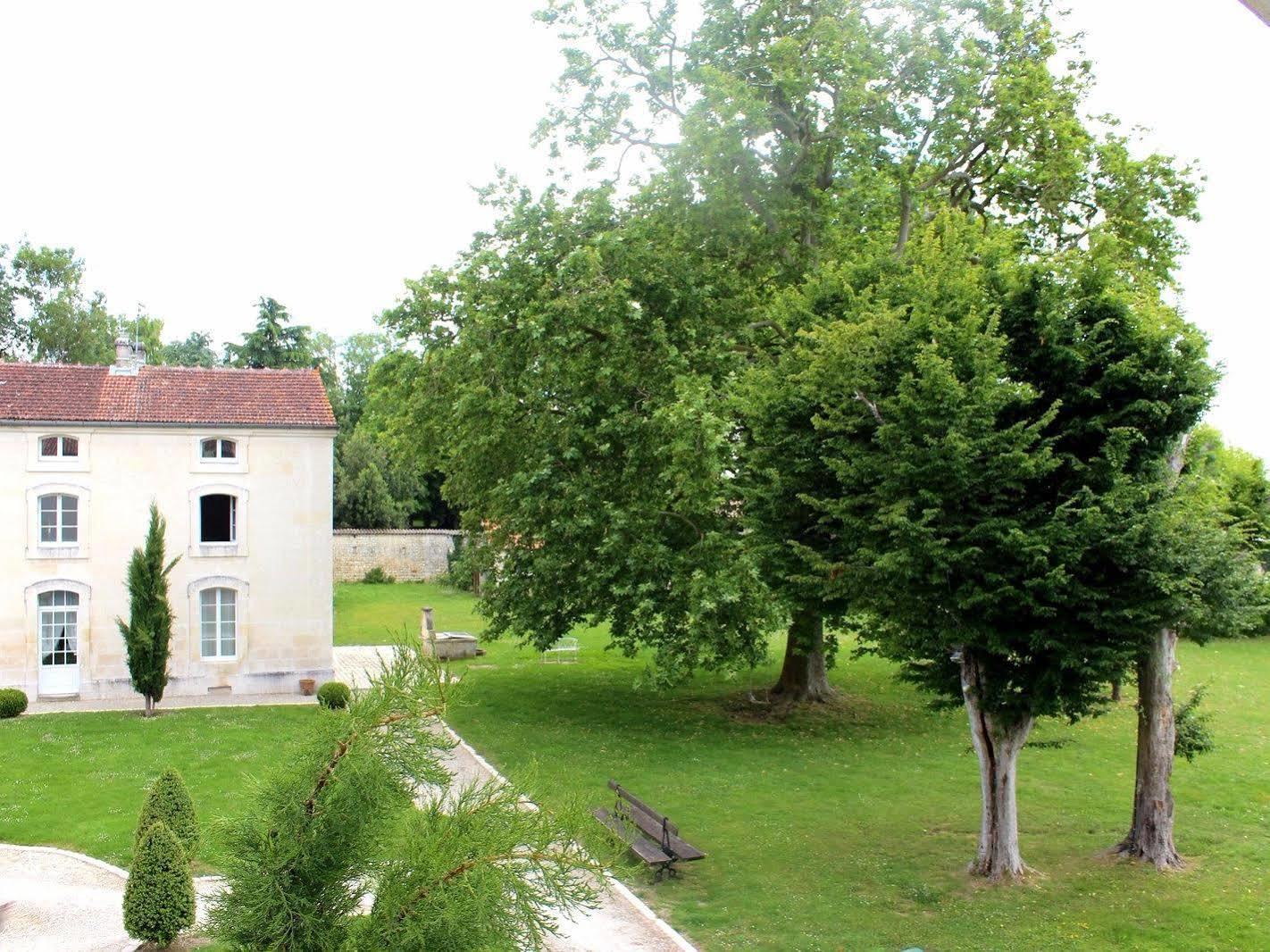 Domaine Des Chais Thénac Buitenkant foto