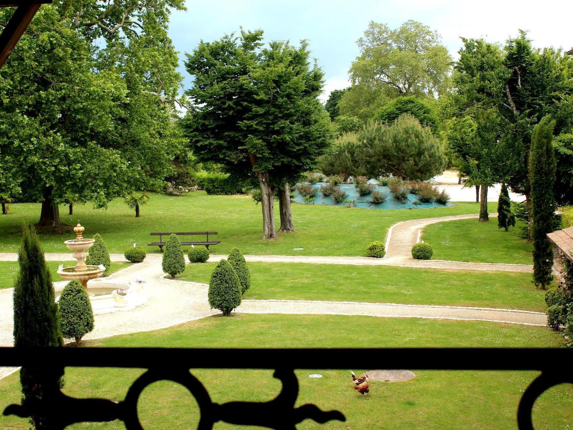 Domaine Des Chais Thénac Buitenkant foto